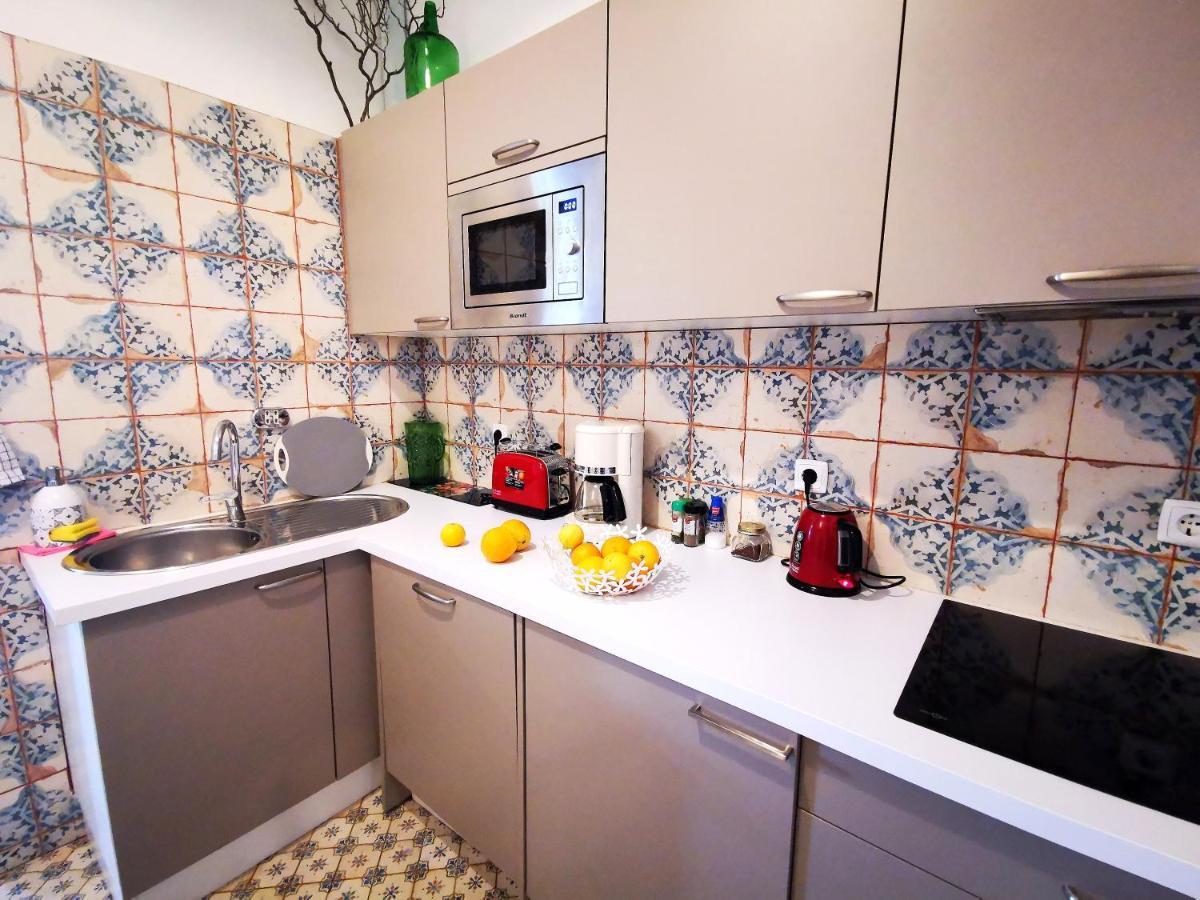 Charming Portuguese Style Apartment, For Rent "Vida A Portuguesa", "Sardinha" Alojamento Local Портиман Екстериор снимка